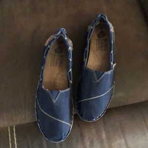 Bobs by Skechers slip on shoes